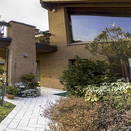 La Folaga Bed & Breakfast Гавирате Екстериор снимка