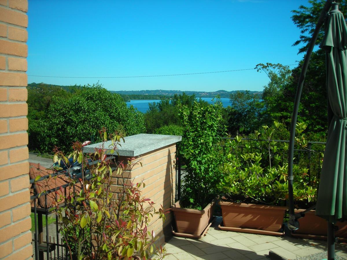 La Folaga Bed & Breakfast Гавирате Екстериор снимка