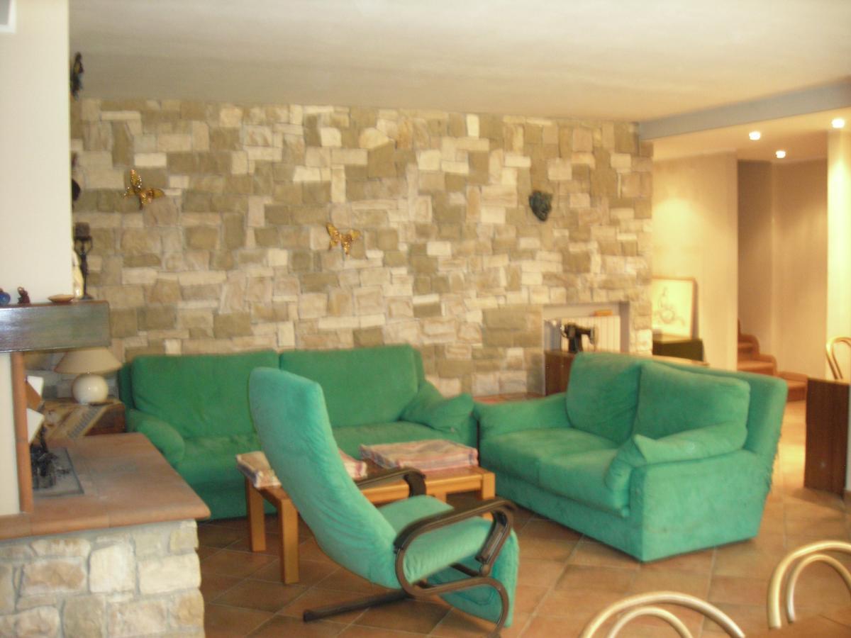 La Folaga Bed & Breakfast Гавирате Екстериор снимка
