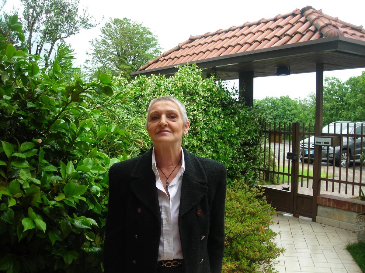La Folaga Bed & Breakfast Гавирате Екстериор снимка